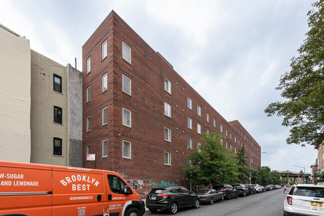 Building Photo - 950 Willoughby Ave