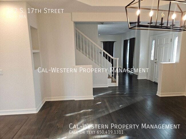 Building Photo - 382 S 17th St