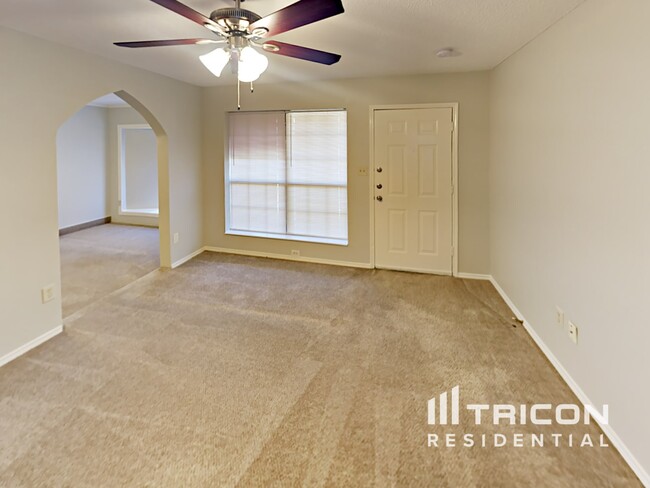 Foto del edificio - 7828 Texridge Dr