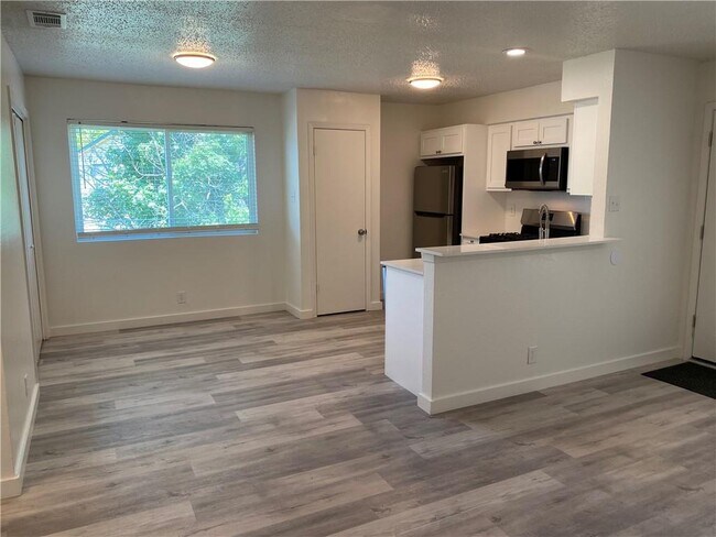 Foto del edificio - 2305 Cedrick Cove