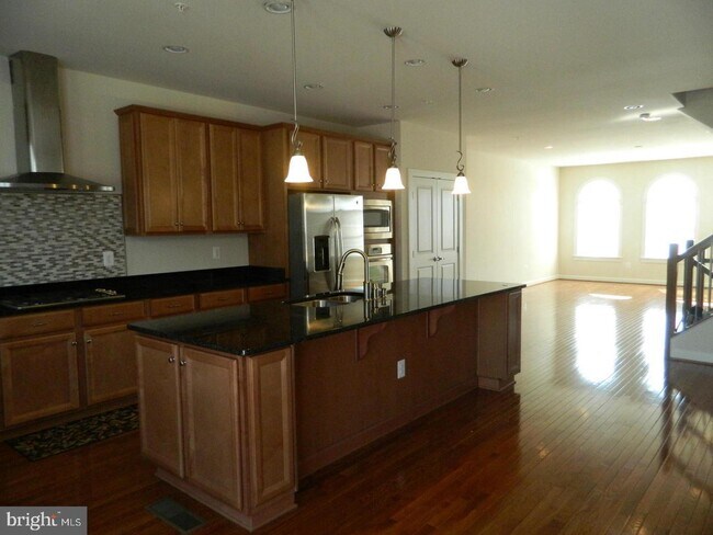 Building Photo - 10123 Wootton Crest Way