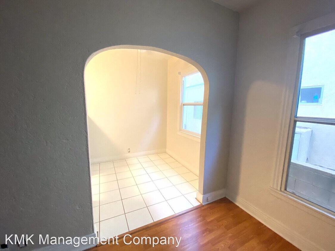 Building Photo - Studio, 1 bath Apartment - 4049 Madison Av...