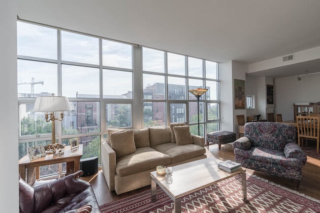 Foto del edificio - 2100 11th St NW