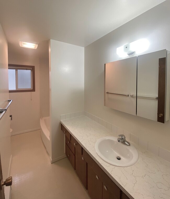 Building Photo - 1619 2nd St