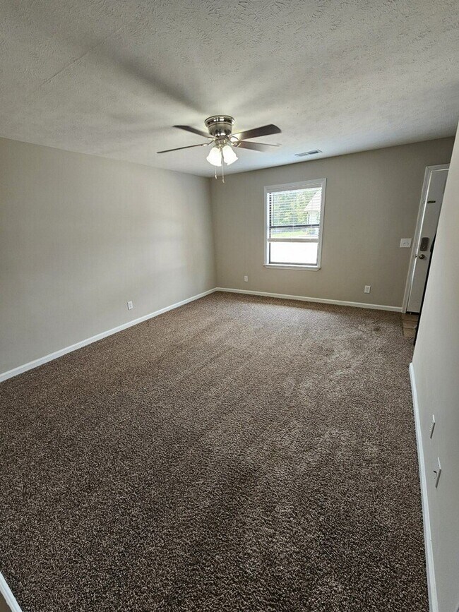 Foto del edificio - 5614 S Jefferson Ave