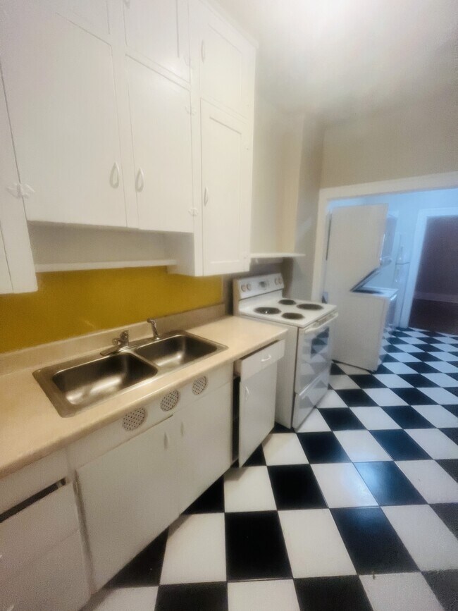 Foto del edificio - 1831 W Park Pl