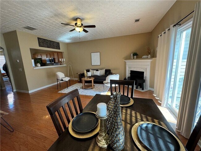 Foto del edificio - 801 Old Peachtree Rd NW