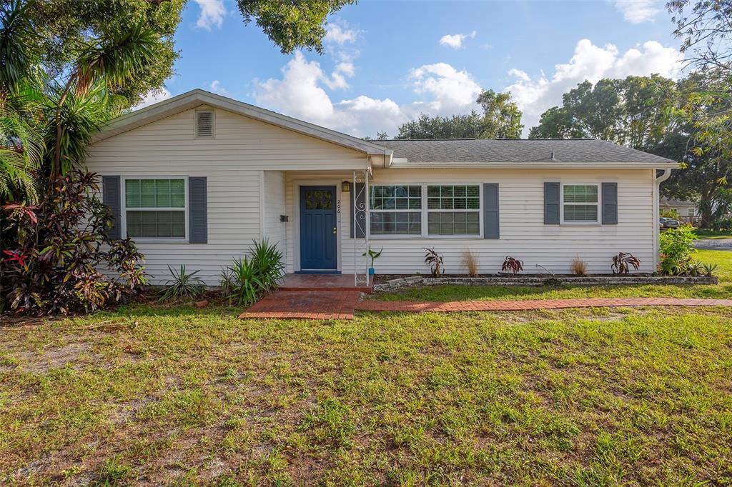 Foto principal - 206 40th Ave NE