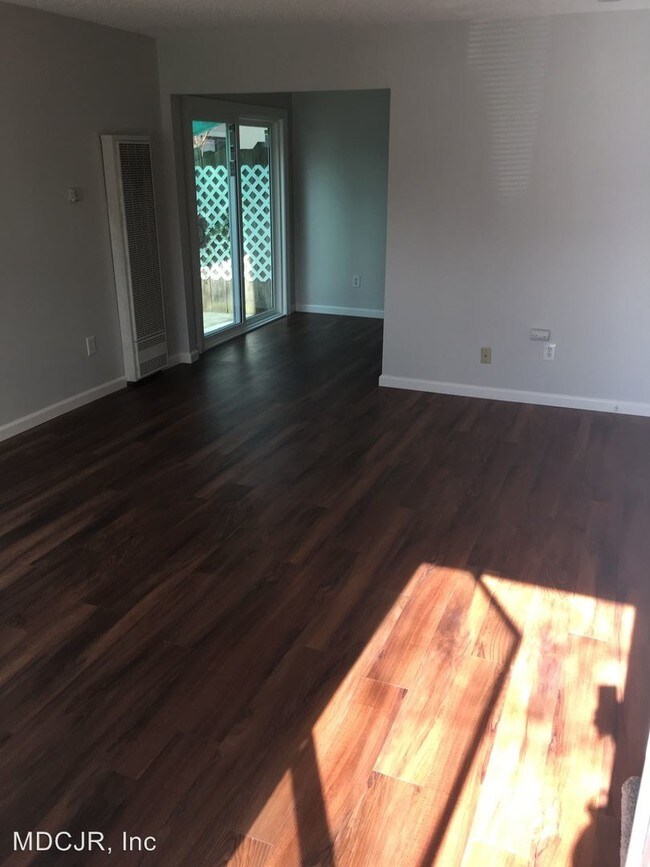 Foto del edificio - 2311 Maher Dr