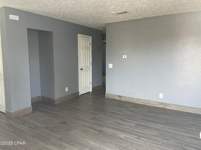 Foto del edificio - 400 E 19th St