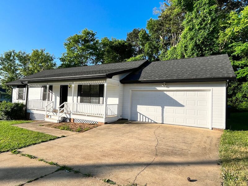 Primary Photo - 7116 Jarnigan Rd