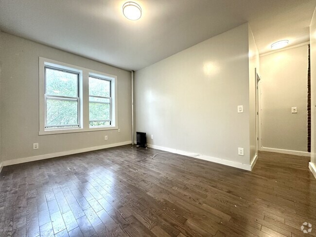 Building Photo - 184 Nagle Ave