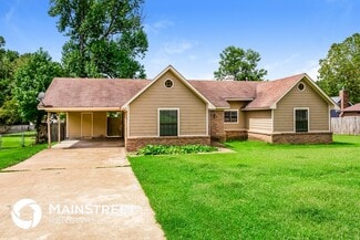 Building Photo - 8251 Lance Cove