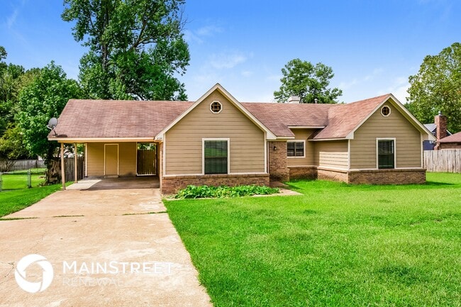 Building Photo - 8251 Lance Cove