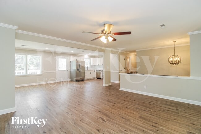 Foto del edificio - 2026 Storm Canyon Rd