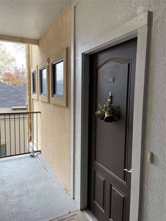 Building Photo - 2505 San Gabriel St