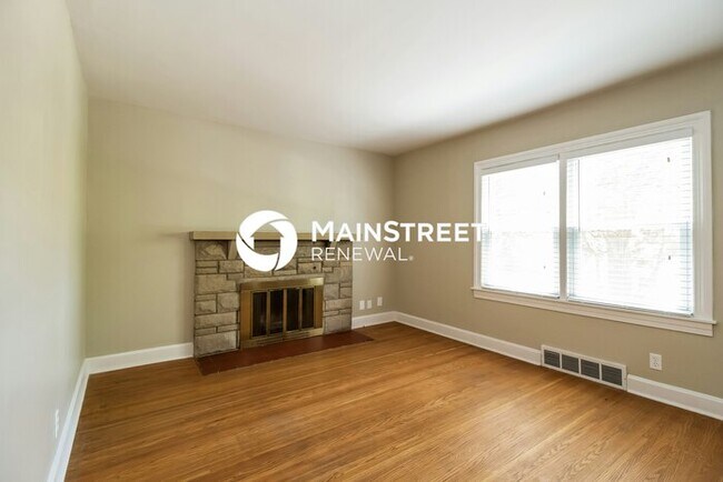 Building Photo - 3 Bedroom Pet-Friendly Home in Louisville,...