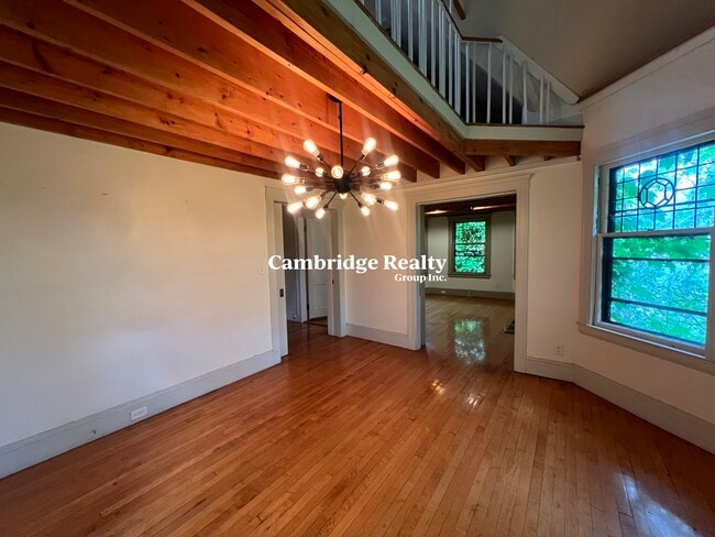 Building Photo - 10 Remington St