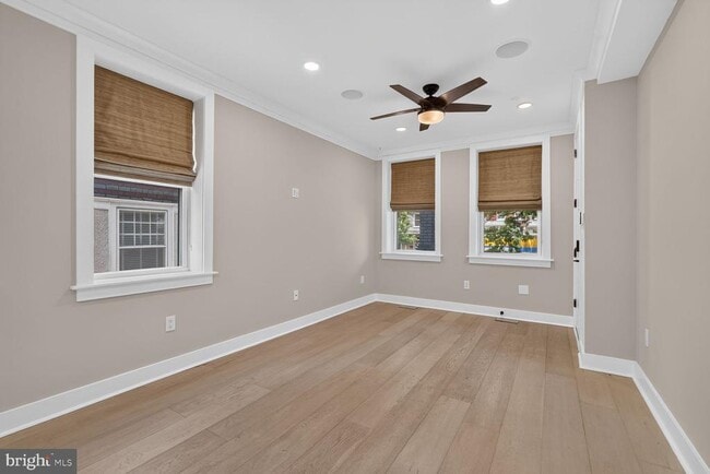 Building Photo - 724 Varnum St NW
