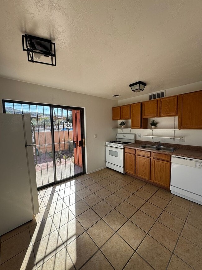 Foto del edificio - Charming 2 bedroom 1 bath