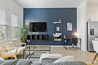 Building Photo - 205 S Kings Dr