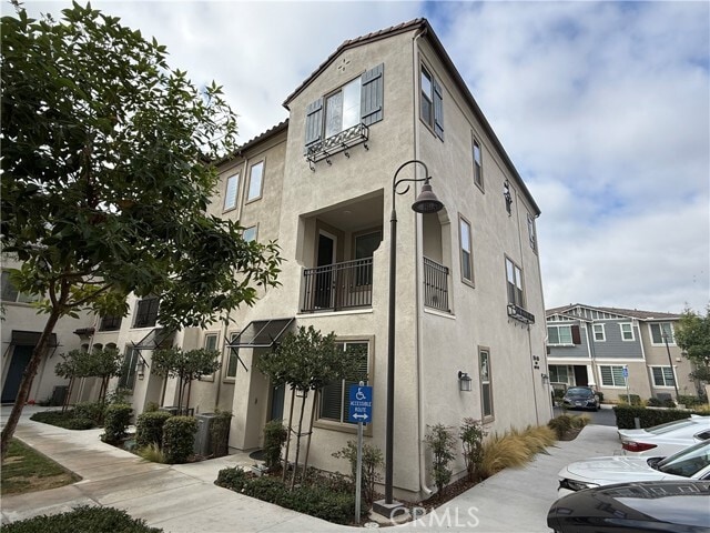 Foto del edificio - 4310 Poppy Ln