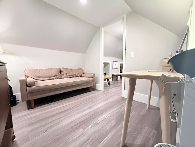 Photo du bâtiment - 68 Smith Ave