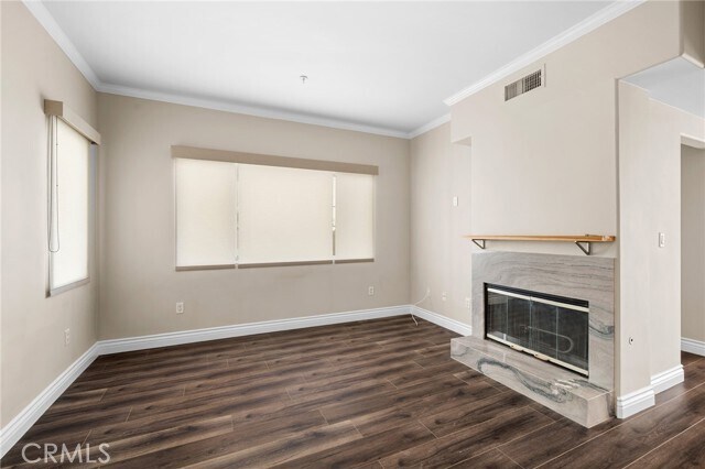 Foto del edificio - 1224 Stanley Ave