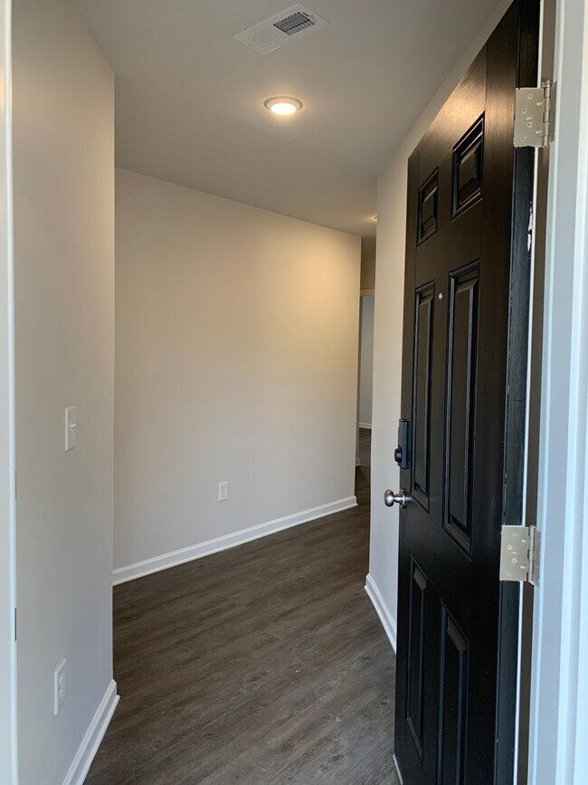 Foto del edificio - *NO RENT until 2026!* Four Bedroom | Two Bath Home in Kilpatrick Landing