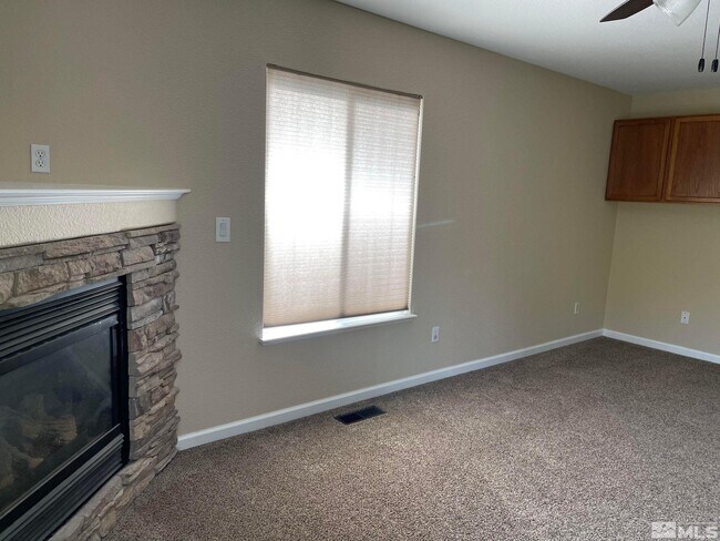 Foto del edificio - 17895 Timber Grove Ct