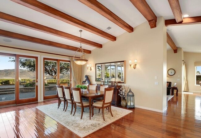 Building Photo - 3542 Avenida Amorosa