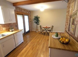 Building Photo - 5055 Valley Forge Dr