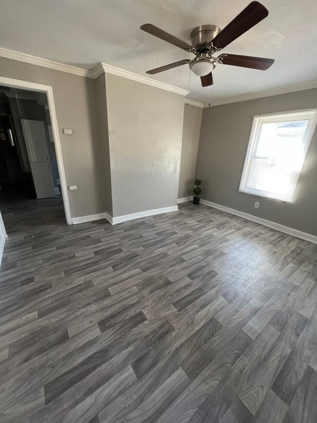 Building Photo - 2 Bed House! COMING SOON! DEPOSIT-FREE Renting option thru OBLIGO! Deposit Alternative available