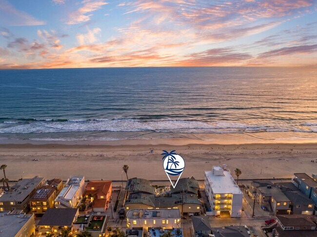 Foto del edificio - 3443 Ocean Front Walk