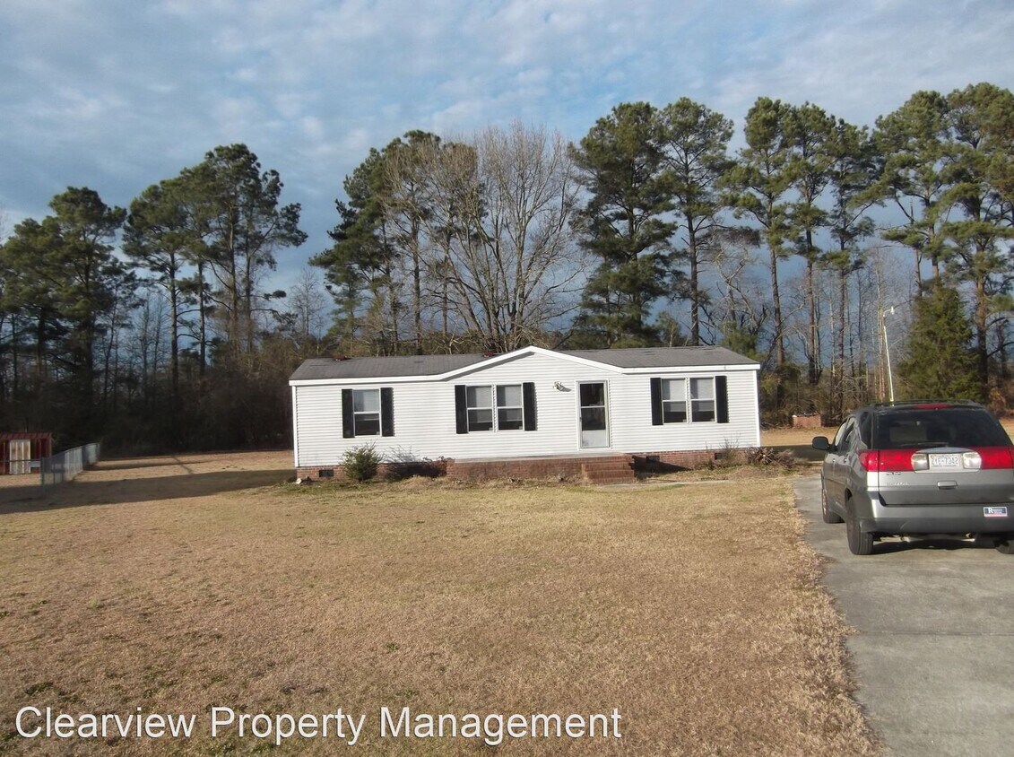 3 br, 2 bath House 850 Jeremiah St House Rental in Stedman, NC