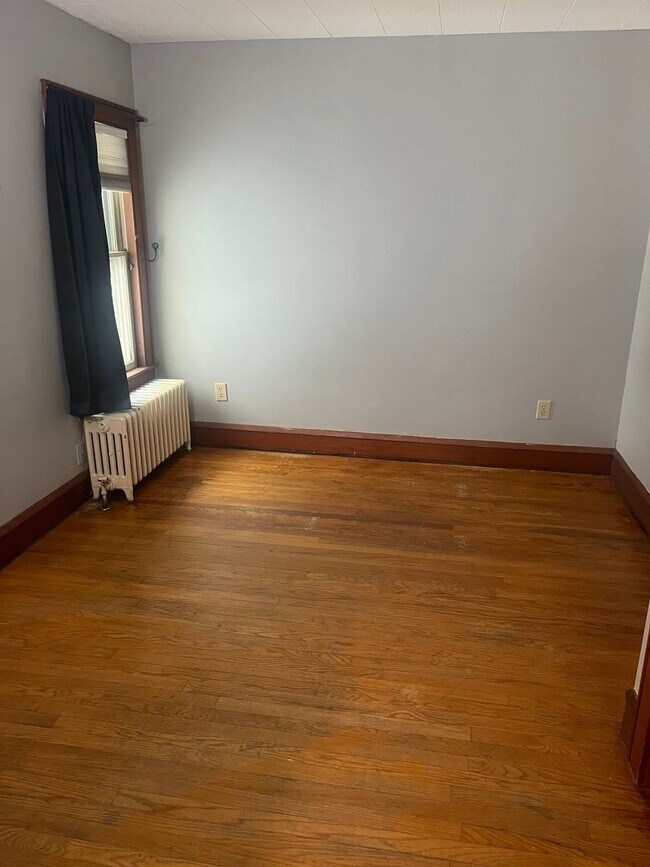 Foto del edificio - 228-230 Shelburne Road