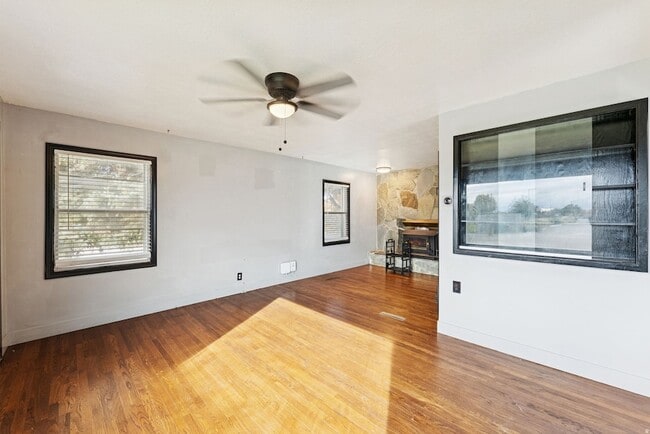 Building Photo - 2070 W 4000 S