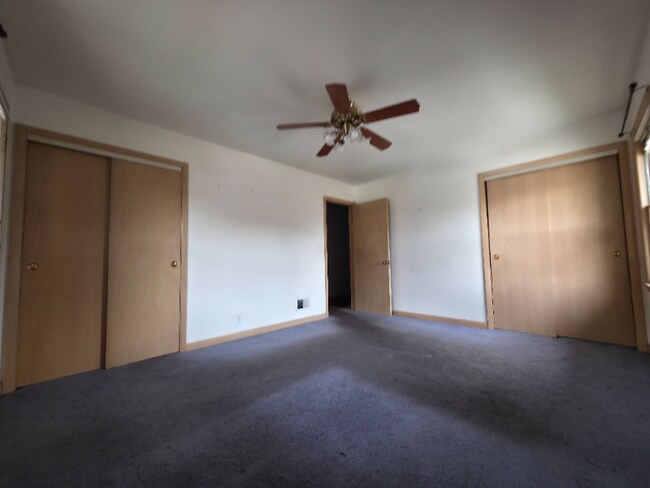 Building Photo - 2866 S 58th St