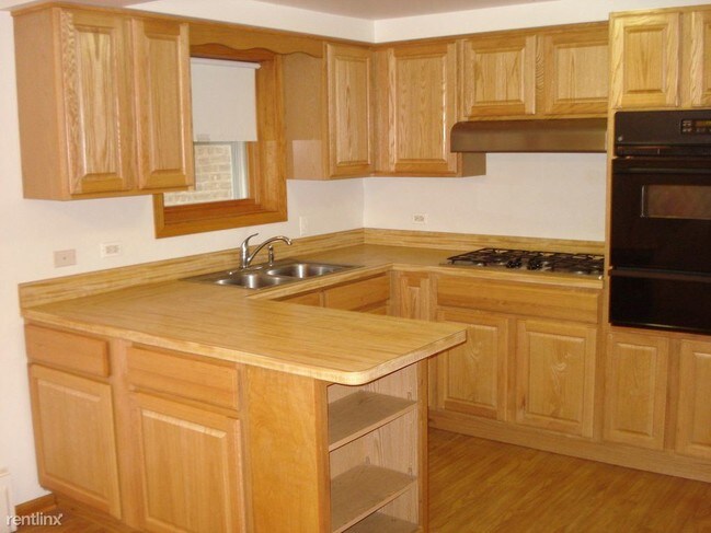 Building Photo - 2 br, 1 bath  - 3044 N Kolmar Ave