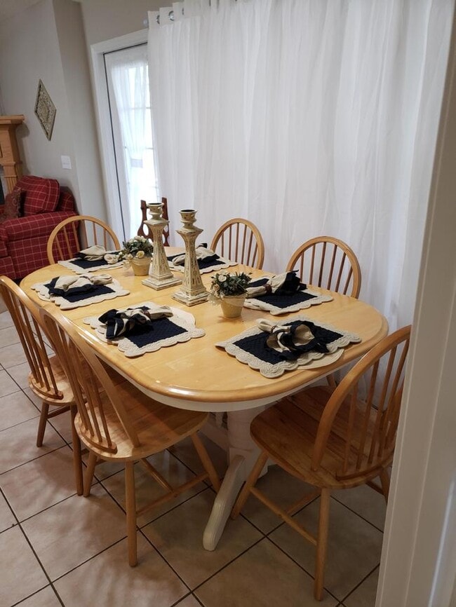 Building Photo - 83 Hannah Rd