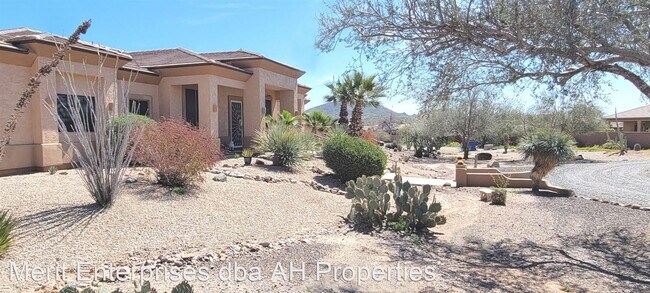 Foto del edificio - 4 br, 3 bath House - 42212 N 9TH AVE