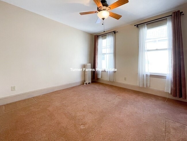 Building Photo - 11 Bowdoin St