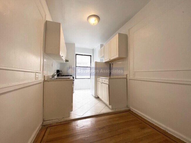 Building Photo - 134 Haven Avenue