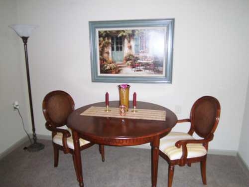 Dining Room - North Pointe Apartments