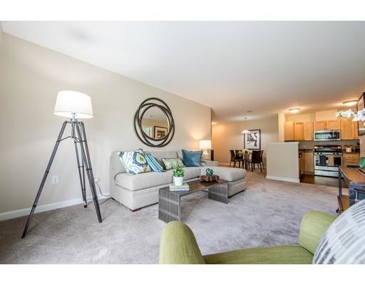 Building Photo - 17 Boxwood Dr