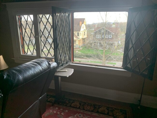 Photo - 418 Wallace Ave Apartment