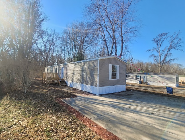 Foto del edificio - 85 Deerwood Park