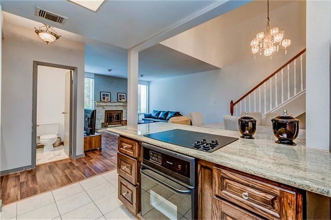 Building Photo - 2409 Bering Dr