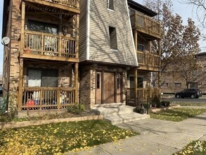 Building Photo - 6700 W 64th Pl