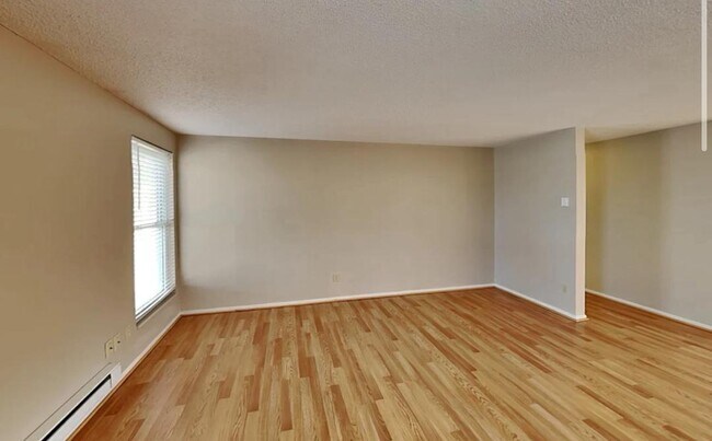 Foto del edificio - 2611 E Clearfield St